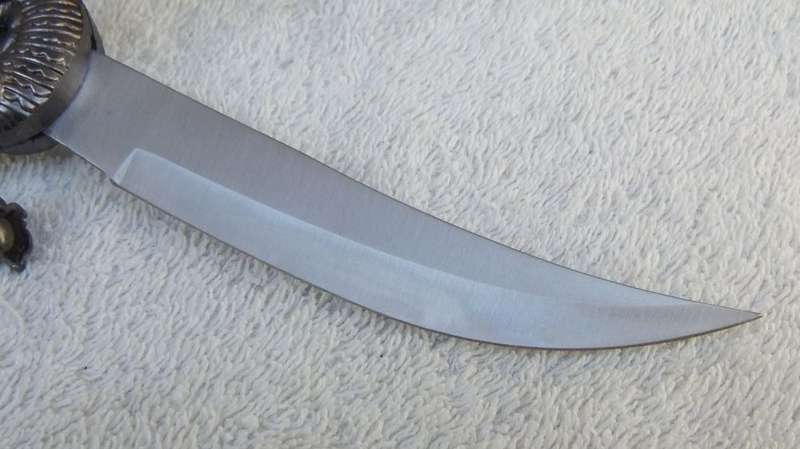 WOW !! A TOTALLY COOL DRAGON MOTIF ORNAMENTAL METAL DAGGER WITH STAINLESS STEEL BLADE !!
