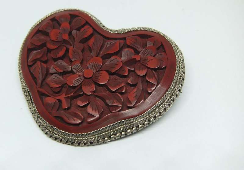 SUPER RARE !! AN OLD CHINESE METAL BROOCH WITH A HAND CARVED HEART SHAPED CINNABAR INSET !! WOW !!