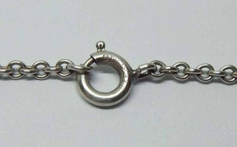 A TOTALLY UNIQUE STERLING SILVER HEART PENDANT PLUS A STERLING SILVER CHOKER NECKLACE !!