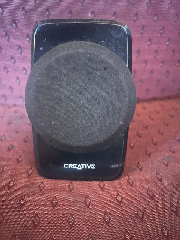 Creative wireless BT speaker