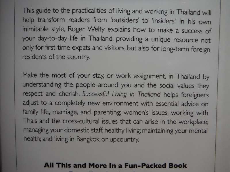 Successful Living in Thailand - Hardcover - Roger Welty