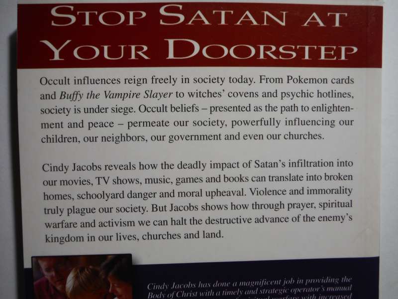 Deliver Us From Evil - Paperback - Cindy Jacobs