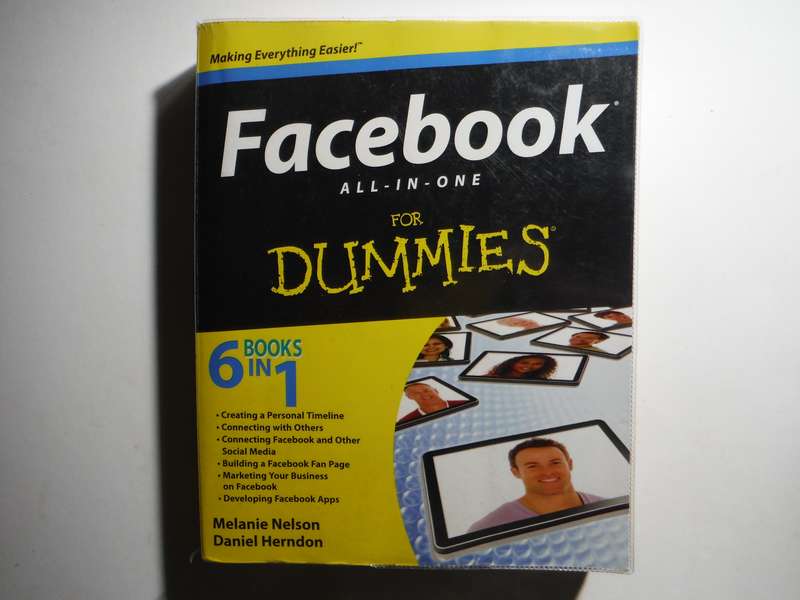 Facebook All-in-One for Dummies - Softcover - Melanie Nelson