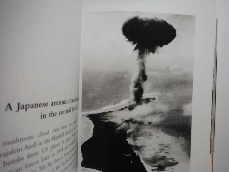 War Photography : Images of Conflict from Frontline Photographers - Paperback