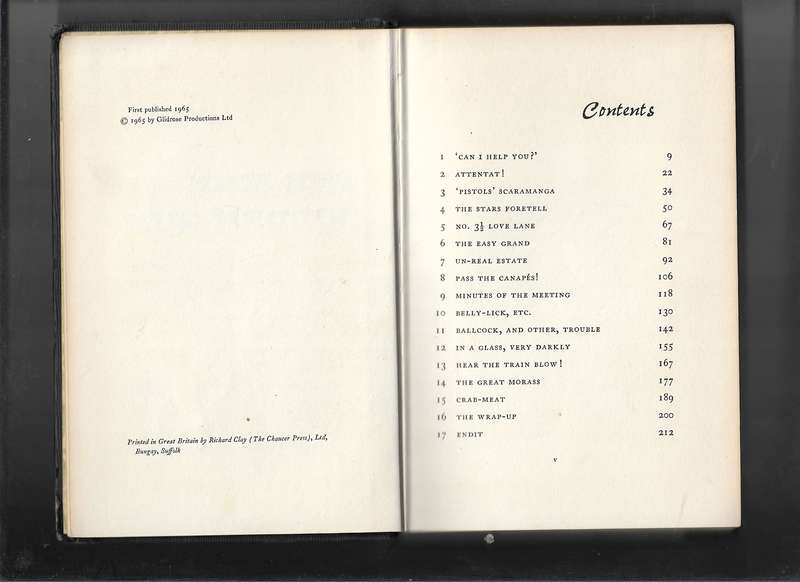 THE MAN WITH THE GOLDEN GUN- IAN FLEMING