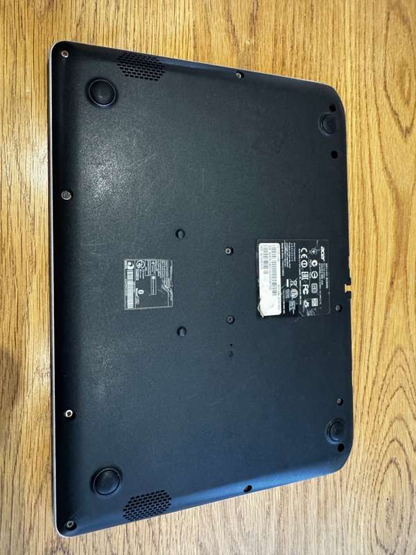 Acer Aspire E3-112 Intel Celeron 2.16GHz Dual Core 11.6", 4GB RAM, 450GB HDD PLEASE READ!!!