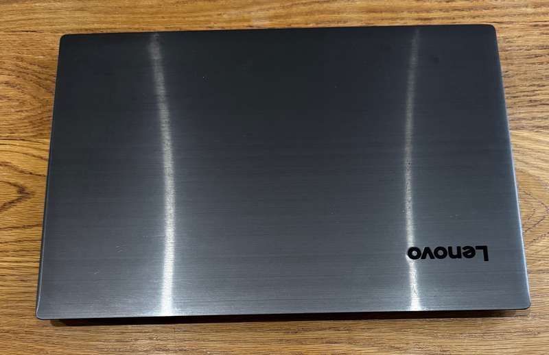 Lenovo V330-15IKB 15.6", Intel Core i5 8250U 1.80GHz, 8GB DDR4 RAM, 250GB SSD