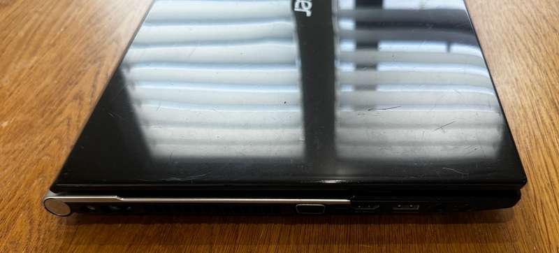 Acer Aspire V3 17.3", Intel Core i7 3632QM 2.2Ghz, 4GB RAM PLEASE READ!!!