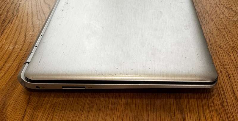 Acer Aspire E3-112 11.6", Intel Celeron N2840 2.58GHz Dual Core, 4GB RAM PLEASE READ!!!
