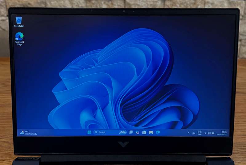 HP Victus 15 15.6", AMD RX 6500M, Ryzen 5 5600H 3.3Ghz ,16GB DDR4 RAM, 500GB SSD, PLEASE READ!!!