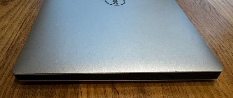 Dell XPS 9560 4K 15.6", Nvidea GTX 1050, Intel I7-7700HQ 2.8GHz, 16GB RAM, 256GB SSD PLEASE READ!!!