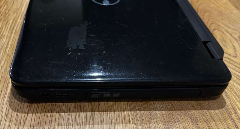 Dell Inspiron N5050 15.6", Intel Core i3 i3-2350M 2.3GHz, 4GB RAM, 500GB HDD PLEASE READ!!!