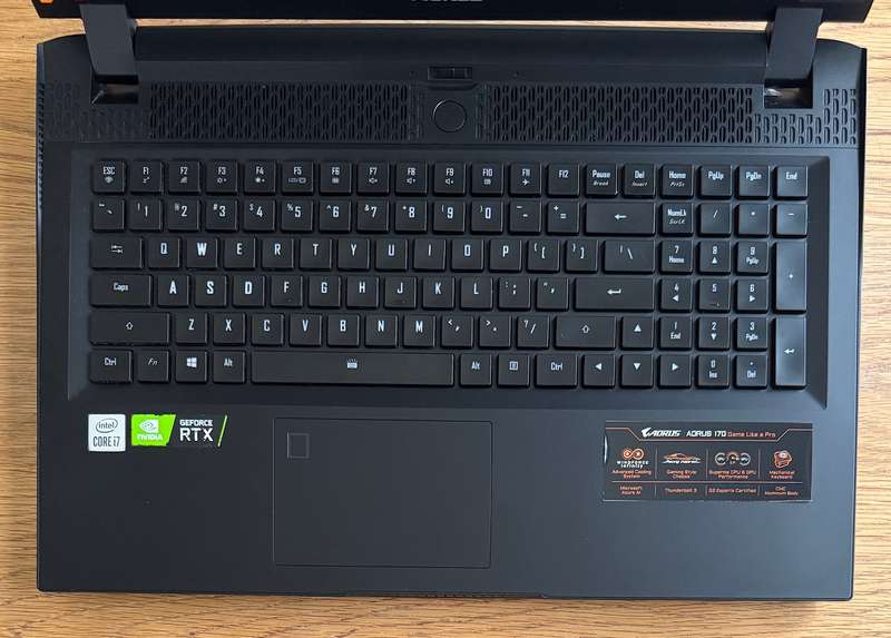 Gigabyte AORUS 17G XC 17.3", Intel Core i7-10870H 2.20GHz, RTX 3070, 8GB Ram, 512GB SSD, READ BELOW!