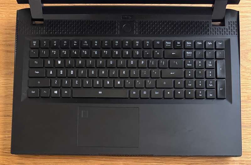 Gigabyte AORUS 17G XC 17.3", Intel Core i7-10870H 2.20GHz, RTX 3070, 8GB Ram, 512GB SSD, READ BELOW!