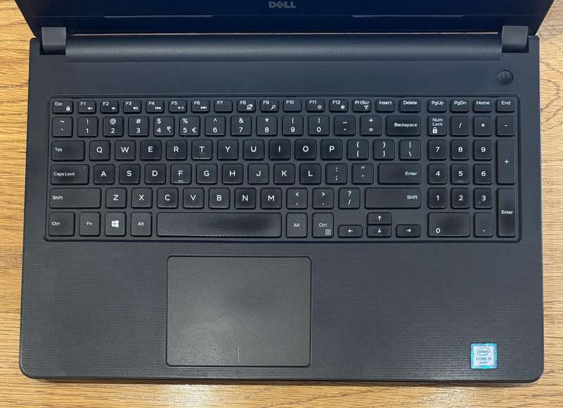 Dell Vostro 3559 15.6",Intel Core i5-6200U 2.30GHz, 8GB RAM, 256GB SSD
