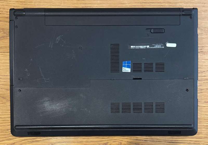 Dell Vostro 3559 15.6",Intel Core i5-6200U 2.30GHz, 8GB RAM, 256GB SSD