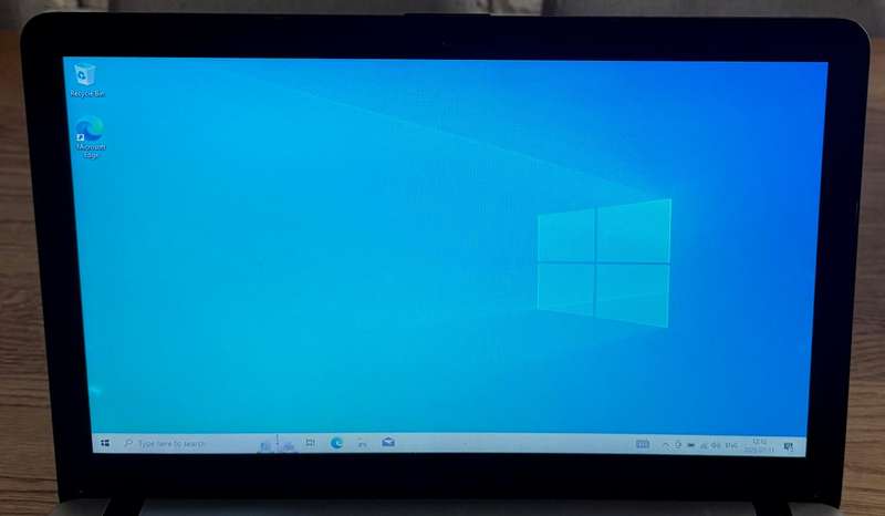 Asus VivoBook F540L 15.6", Intel Core i3-5500U 2.00GHz, 4GB RAM, 500GB HDD, PLEASE READ!!!