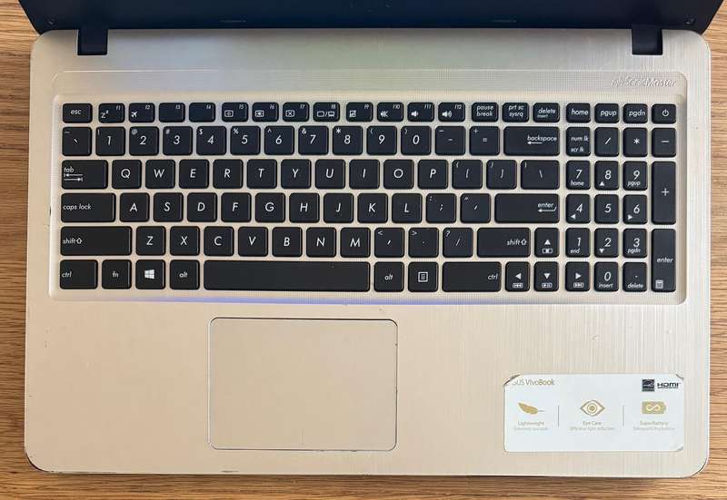 Asus VivoBook F540L 15.6", Intel Core i3-5500U 2.00GHz, 4GB RAM, 500GB HDD, PLEASE READ!!!