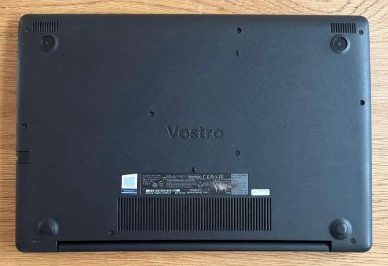 Dell Vostro 3590 15.6", Intel Core i5-10210U 1.60Ghz, 8GB RAM, 500GB SSD, GOOD CONDITION!!!