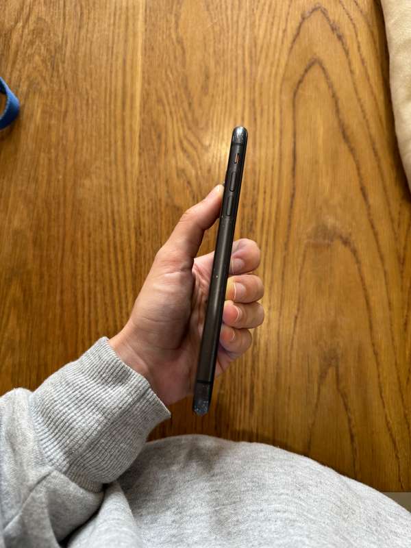 IPHONE 11 64GB BLACK