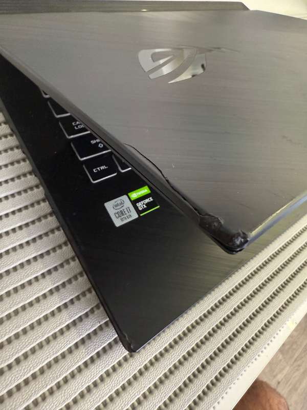 ASUS ROG Strix G512LI 15.6  144Hz, Intel Core i5-10300H, Nvidia GeForce GTX 1650Ti PLEASE READ!!!