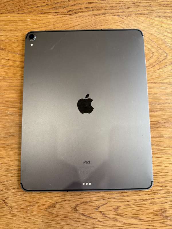 Apple iPad Pro 12.9-inch 3rd Generation 256GB WiFi & Cellular A1895