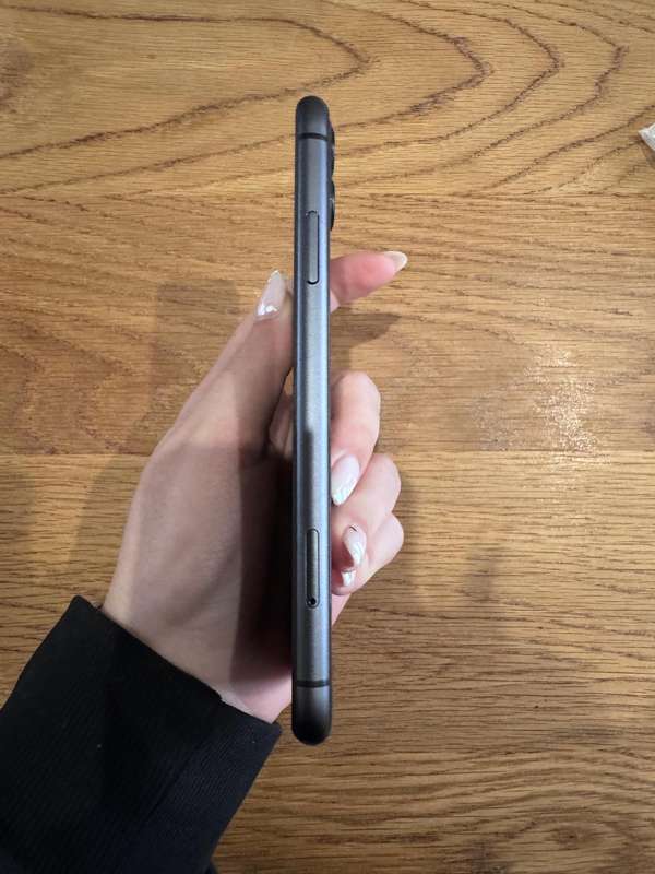 IPHONE 11 64GB BLACK
