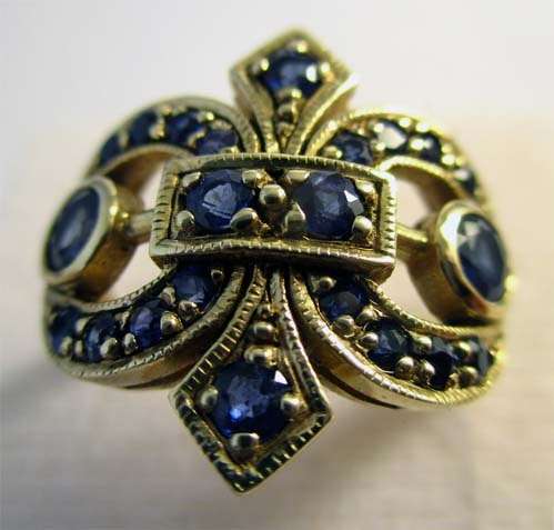 Genuine Blue Sapphired in 9ct Gold Ring