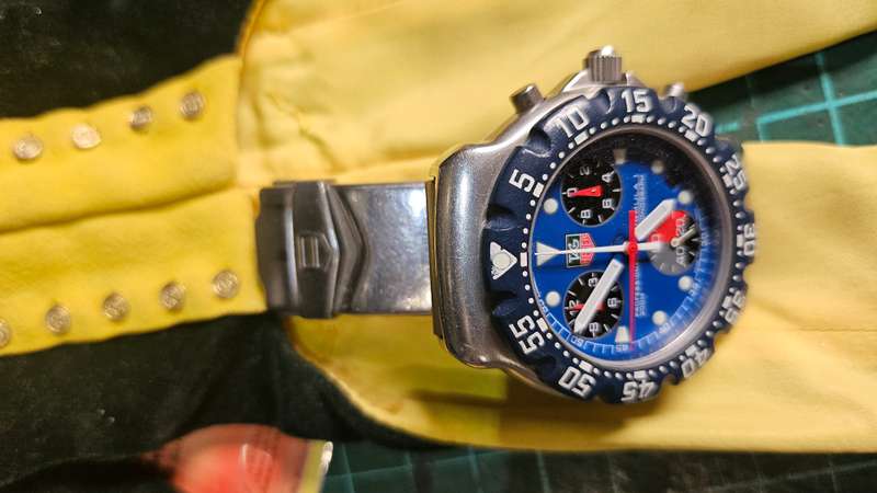 1990's Mens 38mm tag heuer F1 chronograph
