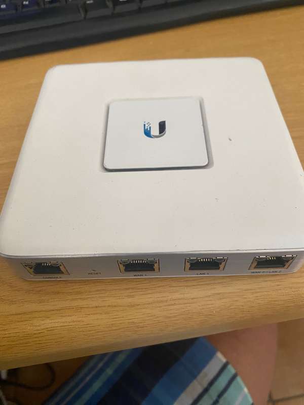 Ubiquiti Networks USG Unifi Security Gateway Router/Firewall