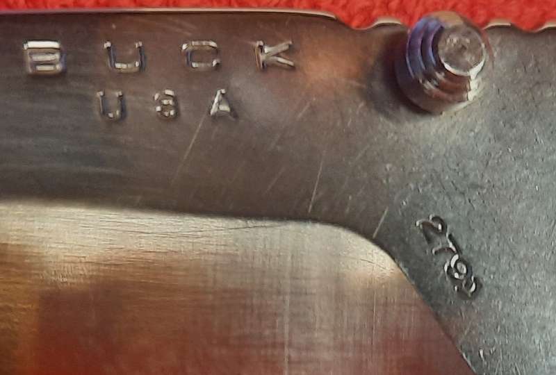 Buck 279  Black lock back Alpha Hunter