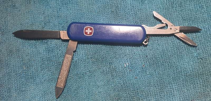 Swiss Army Knife  Wenger- Esquire Blue Scales