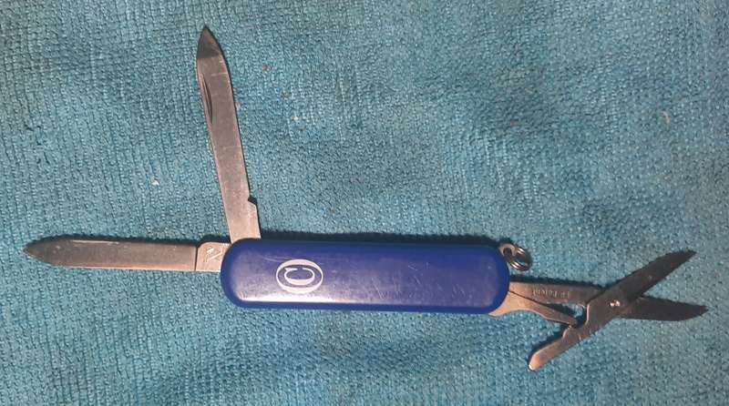 Swiss Army Knife  Wenger- Esquire Blue Scales
