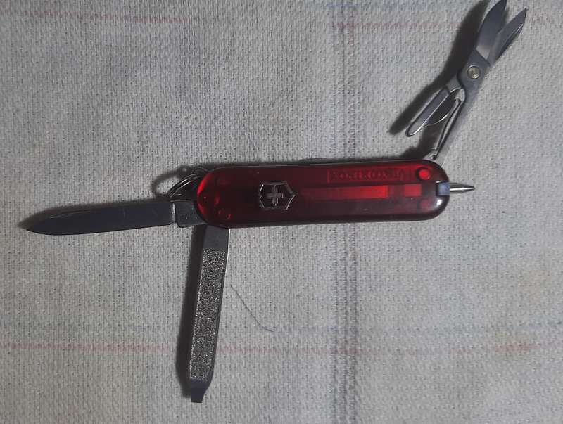 Swiss Army Knife .Victorinox- Signature Red  Scales  58 mm with pen