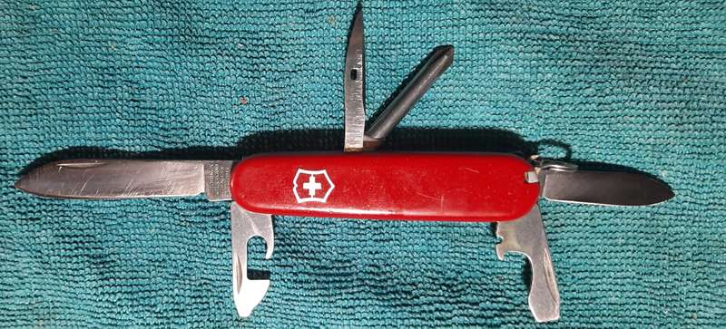 Victorinox Swiss Army Knife - Tinker Red Scales