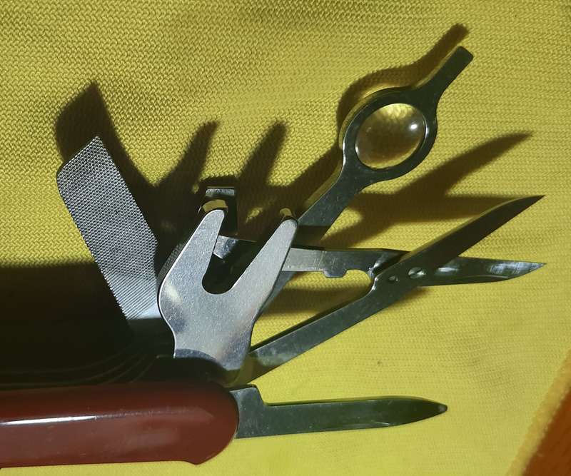 Swiss Army Knife . Wenger Motorist is a six-layer 85mm model see pictures for condition