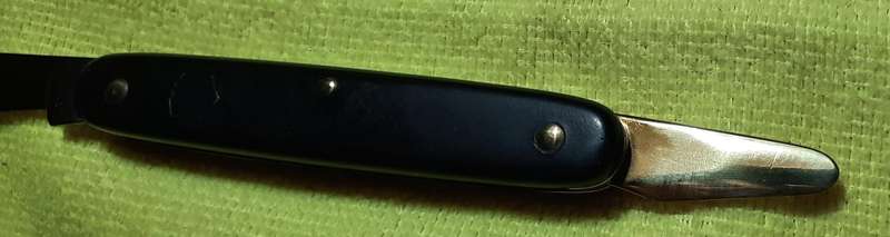 Swiss Army knife  Victorinox Gardener  Knife Nylon Scales with Brass Rivits brass liners