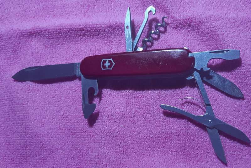 Victorinox Swiss Army Knife -   (Climber ) Traveler  Red Scales no keyring early 1980 s grooved