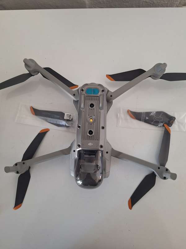 DJI Mavic Air 2S Drone Flymore Combo + Extra battery