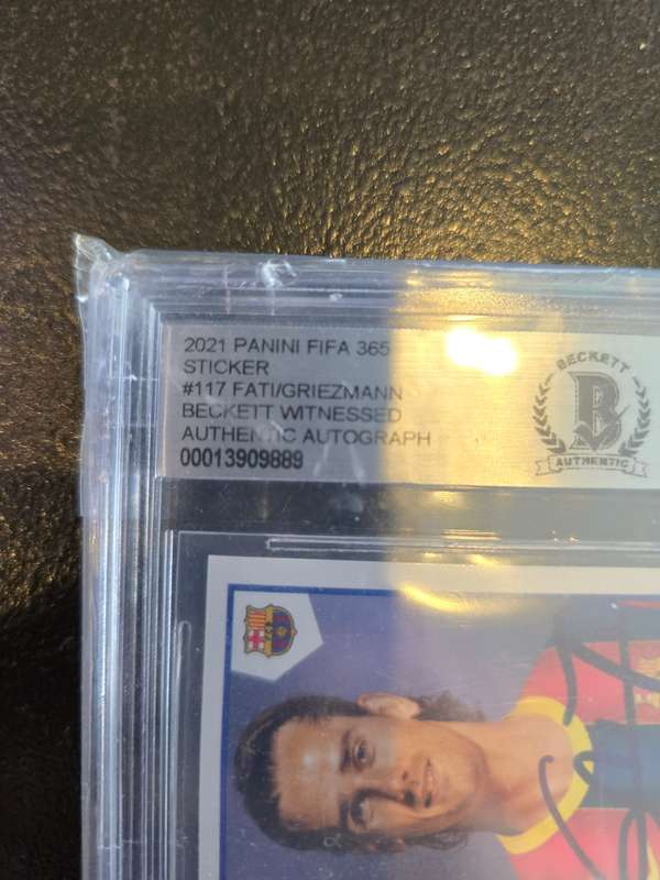 2021 Panini Fifa 365 Sticker #117 Fati/Griezman - Beckett Witnessed on Sticker Signed - Backett 10