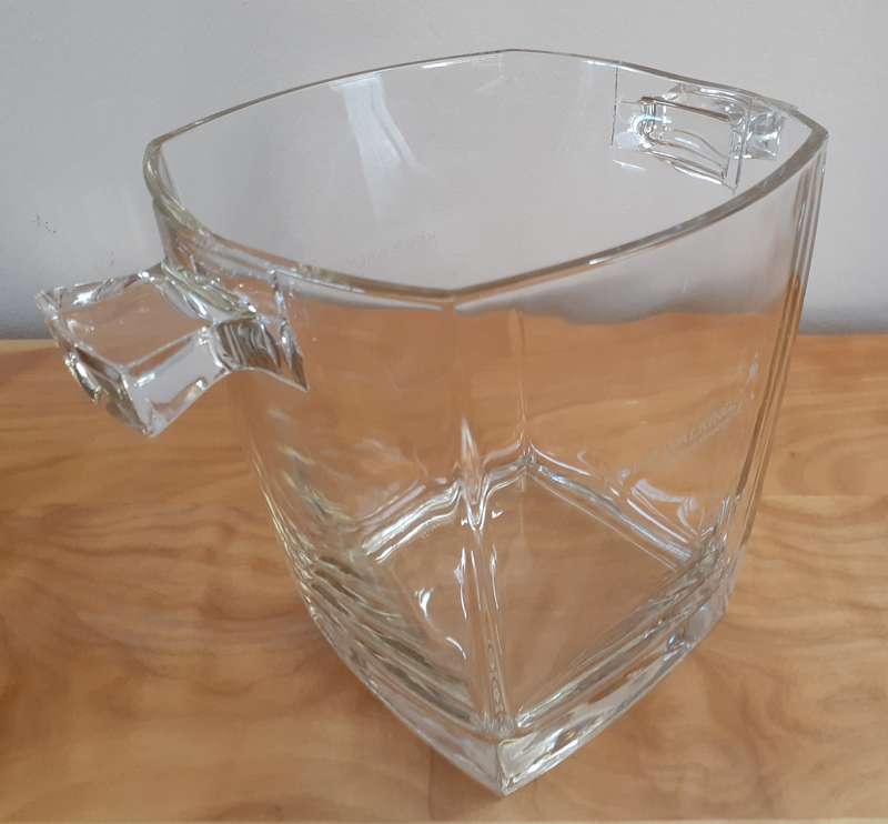 Johnny Walker - Scotch Whiskey Glass Ice Bucket - Keep Walking