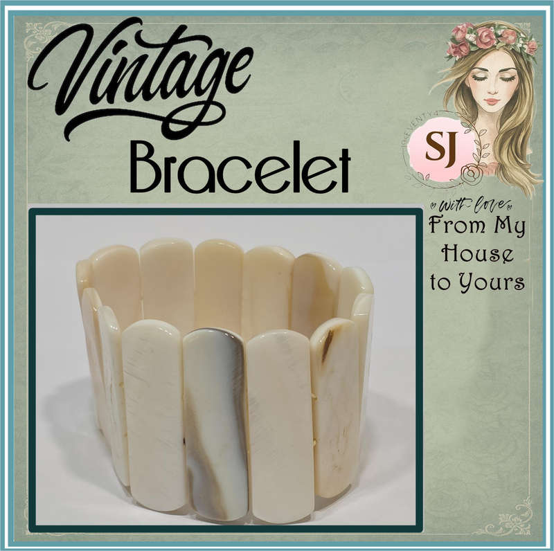 Stretch Bracelet. Genuine Pearlescent Cream, Beige, Mother of Pearls, Sticks Stretch Bracelet