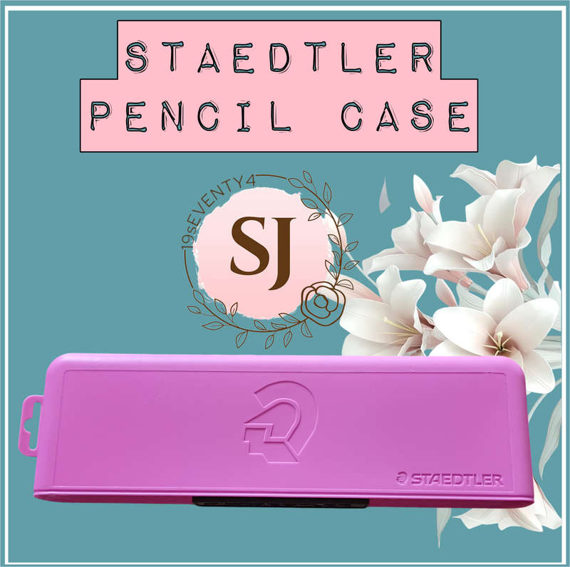 Plastic pencil case (pink)   11 X 34 X 4.5 CM