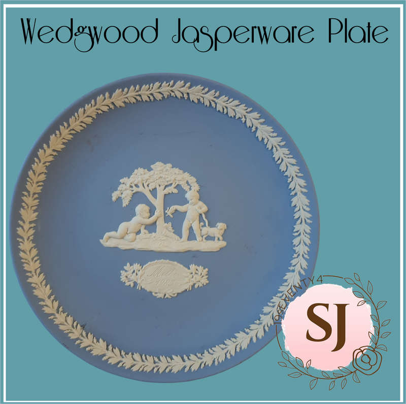 WEDGWOOD JASPERWARE PLATE~ 1983 MOTHERS DAY~ CHILDREN & DOG