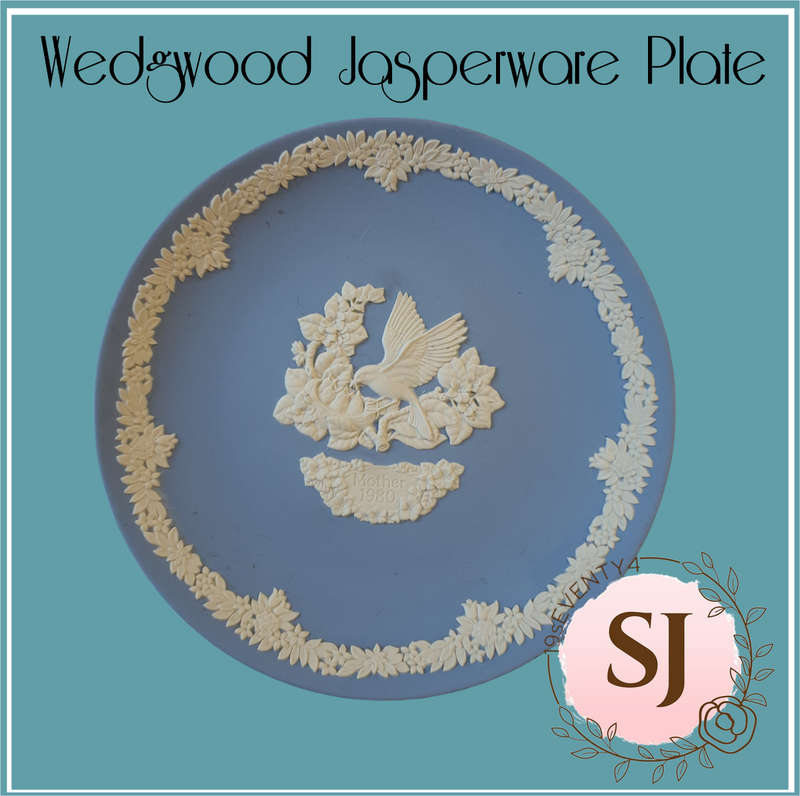 Vtg Wedgwood Mother 1980 Blue Jasperware Plate  Bird Feeding Nestlings