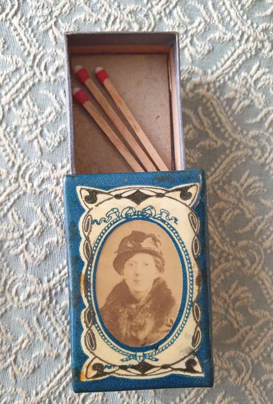 VINTAGE MATCHBOX HOLDER