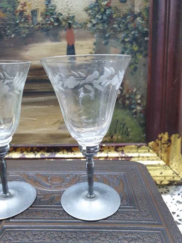 SHERRY GLASSES MADE IN JAPAN | GLASS AND METAL |