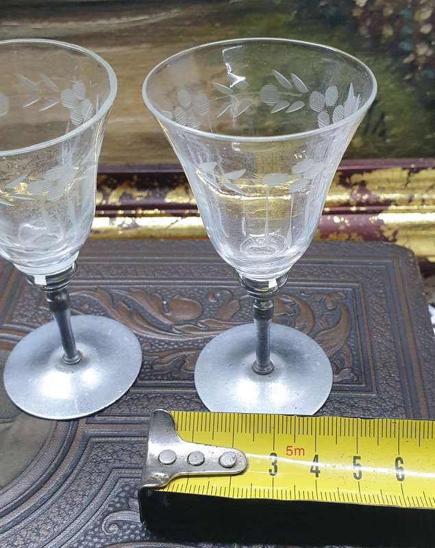SHERRY GLASSES MADE IN JAPAN | GLASS AND METAL |