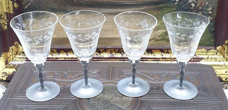 SHERRY GLASSES MADE IN JAPAN | GLASS AND METAL |