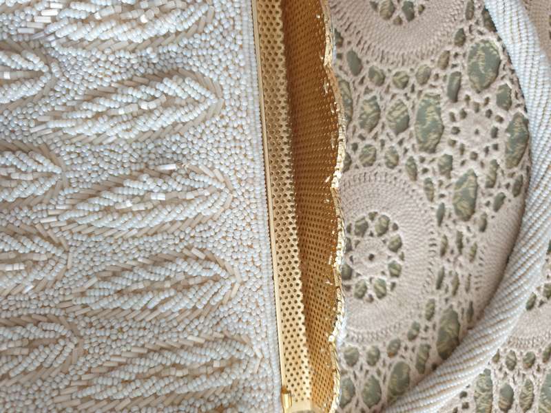 VINTAGE HANDBAG | LOOK AT PHOTOS PLEASE |